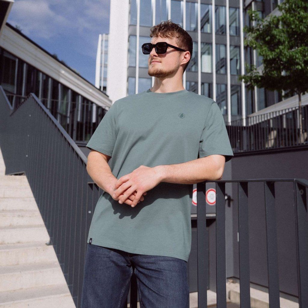Satoshi Standard T-Shirt - Grün