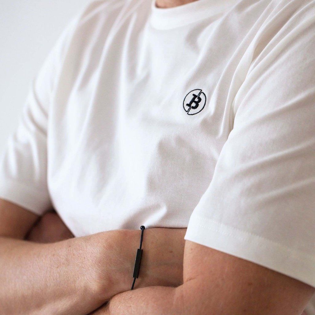 Satoshi Standard T-Shirt - Creme