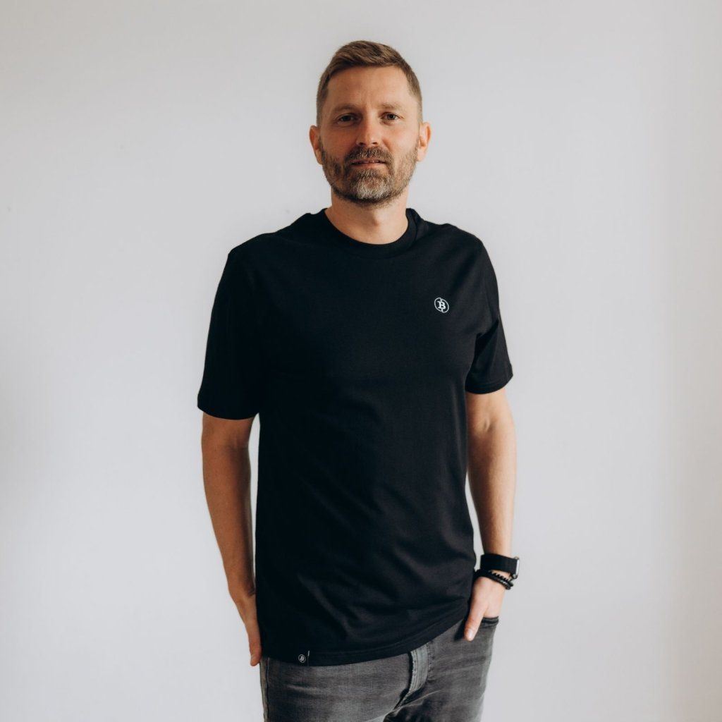 Satoshi Standard T-Shirt - Schwarz