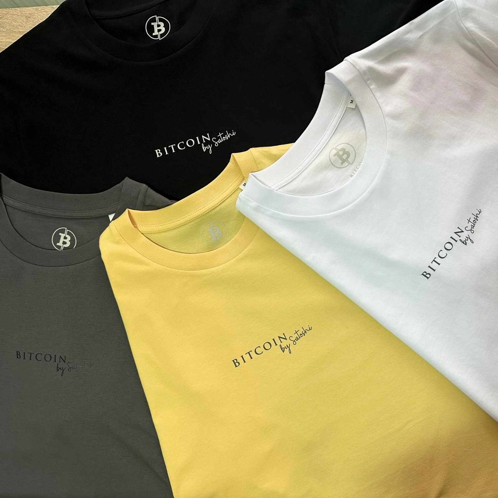 Satoshi Signature T-Shirts in vier Farben